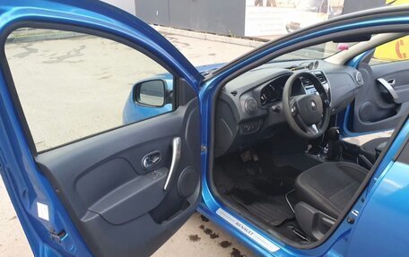 Renault Logan II, 2015 год, 786 000 рублей, 2 фотография