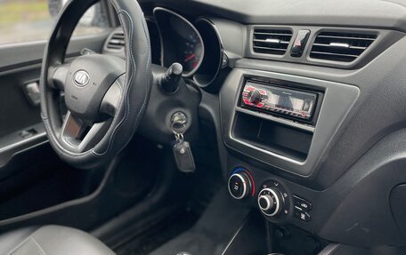 KIA Rio III рестайлинг, 2013 год, 749 000 рублей, 10 фотография