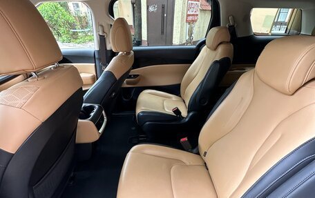 KIA Carnival, 2020 год, 3 650 000 рублей, 30 фотография