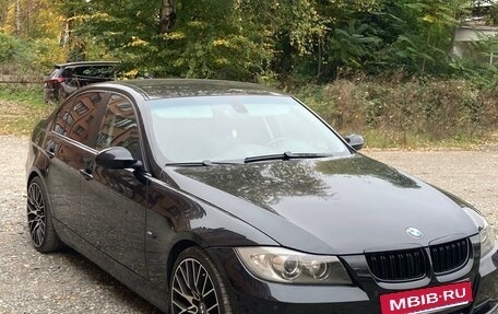BMW 3 серия, 2005 год, 1 300 000 рублей, 4 фотография