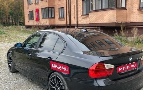 BMW 3 серия, 2005 год, 1 300 000 рублей, 8 фотография
