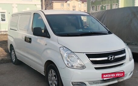 Hyundai Grand Starex Grand Starex I рестайлинг 2, 2011 год, 1 200 000 рублей, 2 фотография