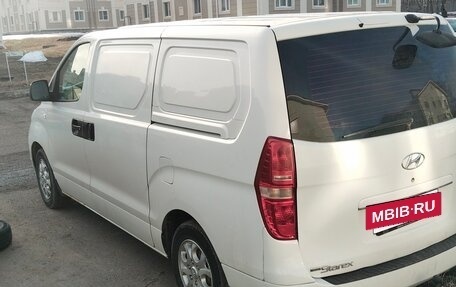 Hyundai Grand Starex Grand Starex I рестайлинг 2, 2011 год, 1 200 000 рублей, 3 фотография