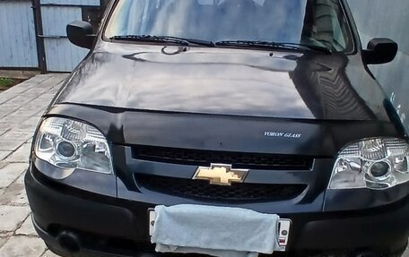 Chevrolet Niva I рестайлинг, 2010 год, 500 000 рублей, 2 фотография