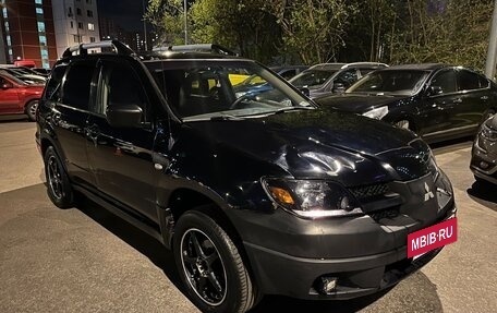 Mitsubishi Outlander III рестайлинг 3, 2003 год, 365 000 рублей, 2 фотография