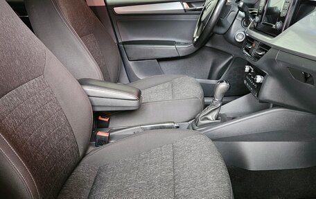 Skoda Rapid II, 2021 год, 1 345 000 рублей, 13 фотография