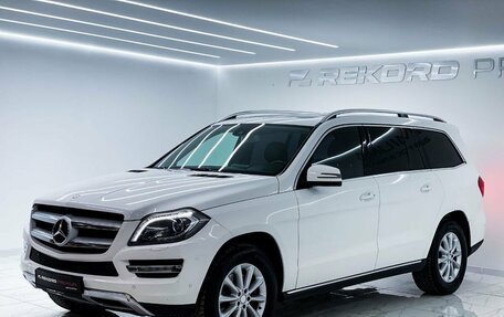 Mercedes-Benz GL-Класс, 2014 год, 3 200 000 рублей, 2 фотография