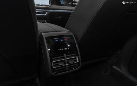 Volkswagen Tiguan, 2024 год, 4 490 000 рублей, 17 фотография