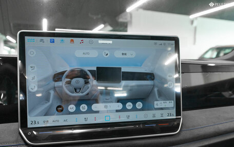 Volkswagen Tiguan, 2024 год, 4 490 000 рублей, 27 фотография