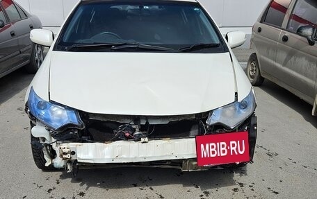 Honda Insight II рестайлинг, 2013 год, 900 000 рублей, 2 фотография