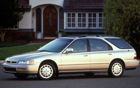 Honda Accord VII рестайлинг, 1993 год, 390 000 рублей, 1 фотография