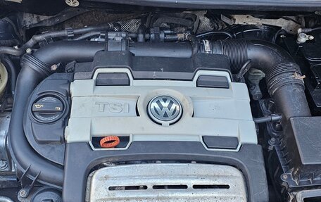 Volkswagen Touran III, 2007 год, 650 000 рублей, 1 фотография