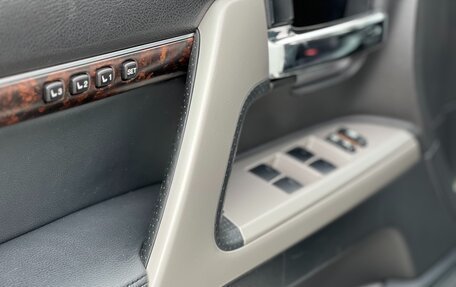 Toyota Land Cruiser 200, 2014 год, 4 850 000 рублей, 16 фотография