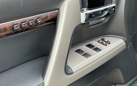 Toyota Land Cruiser 200, 2014 год, 4 850 000 рублей, 15 фотография
