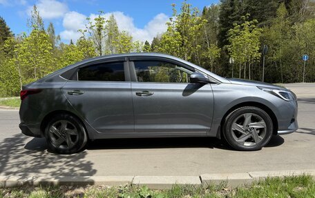 Hyundai Solaris II рестайлинг, 2020 год, 1 730 000 рублей, 5 фотография