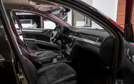 Skoda Superb III рестайлинг, 2014 год, 1 255 000 рублей, 10 фотография