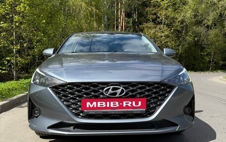 Hyundai Solaris II рестайлинг, 2020 год, 1 730 000 рублей, 4 фотография