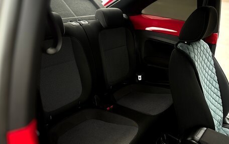 Volkswagen Beetle, 2014 год, 1 750 000 рублей, 28 фотография