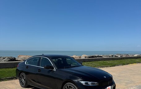 BMW 3 серия, 2021 год, 3 000 000 рублей, 3 фотография