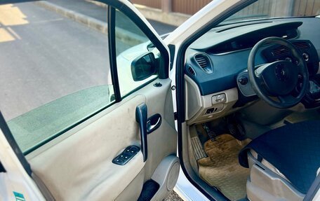 Renault Scenic III, 2005 год, 360 000 рублей, 13 фотография