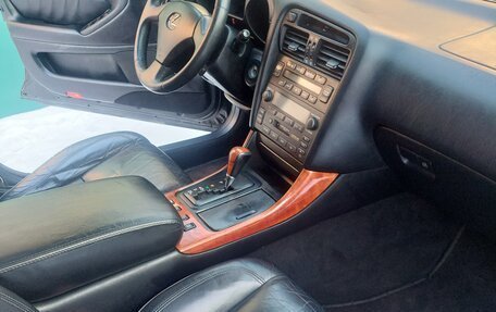 Lexus GS II рестайлинг, 1998 год, 750 000 рублей, 11 фотография
