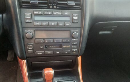 Lexus GS II рестайлинг, 1998 год, 750 000 рублей, 13 фотография