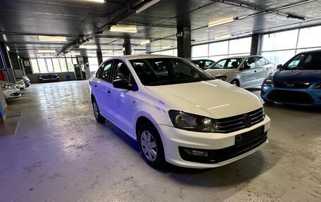 Volkswagen Polo VI (EU Market), 2019 год, 599 000 рублей, 2 фотография