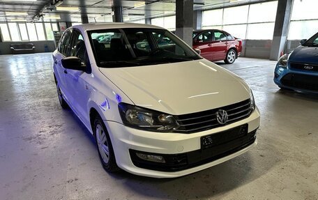 Volkswagen Polo VI (EU Market), 2019 год, 589 000 рублей, 2 фотография
