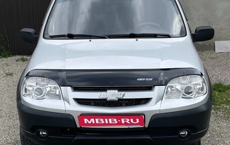 Chevrolet Niva I рестайлинг, 2012 год, 600 000 рублей, 1 фотография