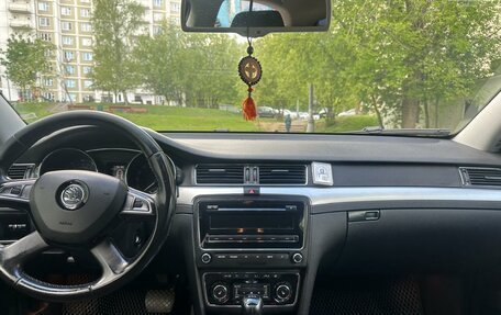 Skoda Superb III рестайлинг, 2014 год, 1 200 000 рублей, 10 фотография