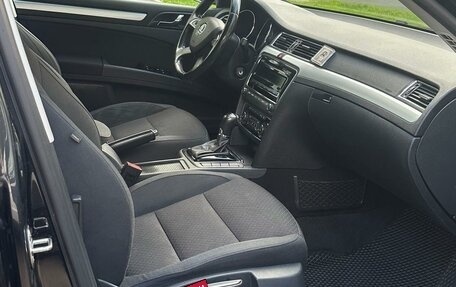 Skoda Superb III рестайлинг, 2014 год, 1 200 000 рублей, 11 фотография