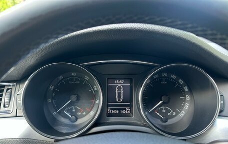 Skoda Superb III рестайлинг, 2014 год, 1 200 000 рублей, 13 фотография