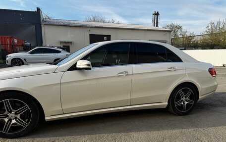 Mercedes-Benz E-Класс, 2013 год, 2 500 000 рублей, 3 фотография