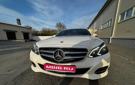 Mercedes-Benz E-Класс, 2013 год, 2 500 000 рублей, 6 фотография