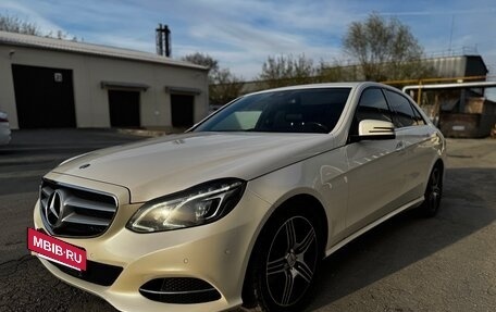 Mercedes-Benz E-Класс, 2013 год, 2 500 000 рублей, 2 фотография