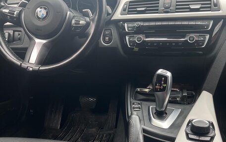 BMW 3 серия, 2017 год, 2 600 000 рублей, 6 фотография