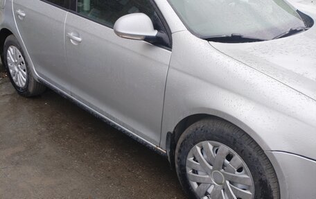 Volkswagen Jetta VI, 2009 год, 700 000 рублей, 2 фотография