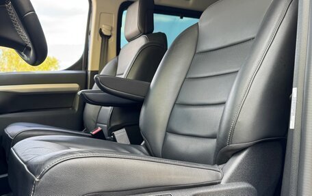 Peugeot Traveller I, 2020 год, 3 700 000 рублей, 8 фотография
