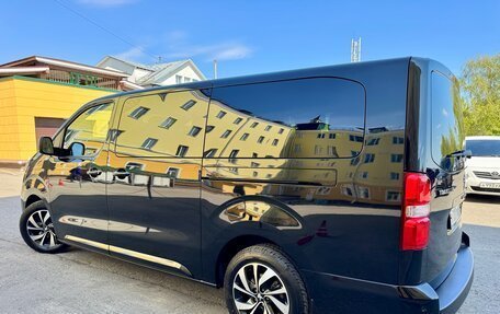 Peugeot Traveller I, 2020 год, 3 700 000 рублей, 11 фотография