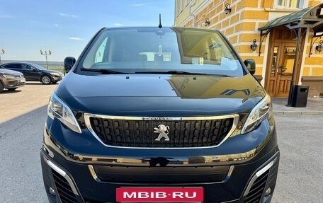 Peugeot Traveller I, 2020 год, 3 700 000 рублей, 7 фотография