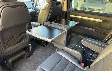 Peugeot Traveller I, 2020 год, 3 700 000 рублей, 23 фотография