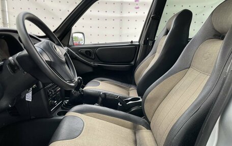 Chevrolet Niva I рестайлинг, 2011 год, 590 000 рублей, 11 фотография