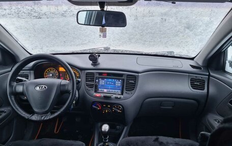 KIA Rio II, 2007 год, 440 000 рублей, 2 фотография