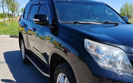 Toyota Land Cruiser Prado 150 рестайлинг 2, 2010 год, 2 630 000 рублей, 10 фотография
