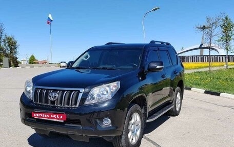 Toyota Land Cruiser Prado 150 рестайлинг 2, 2010 год, 2 630 000 рублей, 6 фотография
