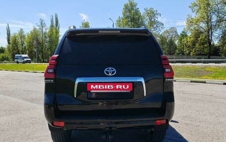Toyota Land Cruiser Prado 150 рестайлинг 2, 2010 год, 2 630 000 рублей, 28 фотография