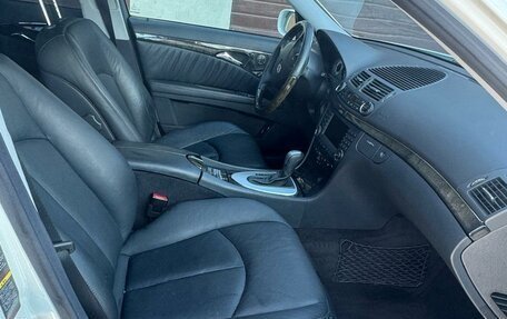 Mercedes-Benz E-Класс, 2003 год, 1 100 000 рублей, 3 фотография