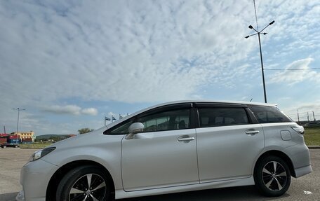 Toyota Wish II, 2012 год, 1 790 000 рублей, 2 фотография