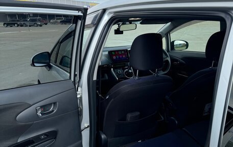 Toyota Wish II, 2012 год, 1 790 000 рублей, 8 фотография