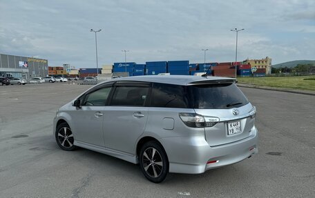 Toyota Wish II, 2012 год, 1 790 000 рублей, 14 фотография